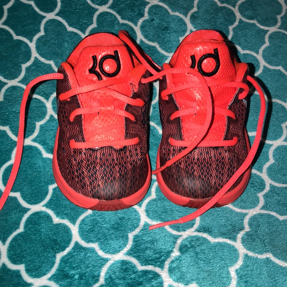 Toddler size 5c Nike KD
